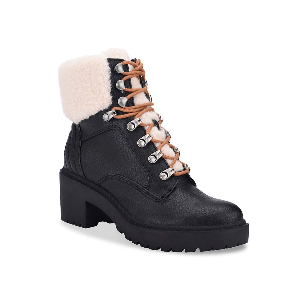 Booties black